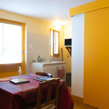 Studio Calme Et Chaleureux Apartman Brive-la-Gaillarde Kültér fotó